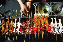 10 quán chân gà nướng ngon ở Hà Nội nhắc tới là thèm