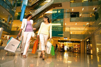 Săn tìm những địa điểm mua sắm thời trang có một không hai ở Singapore