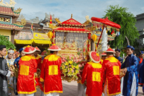 Top 8+ lễ hội Huế mang đậm văn hoá truyền thống độc đáo