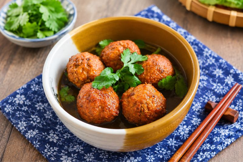 Thịt vi&ecirc;n đầu sư tử thể hiện sự đo&agrave;n vi&ecirc;n