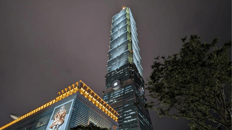 Tòa tháp Taipei 101