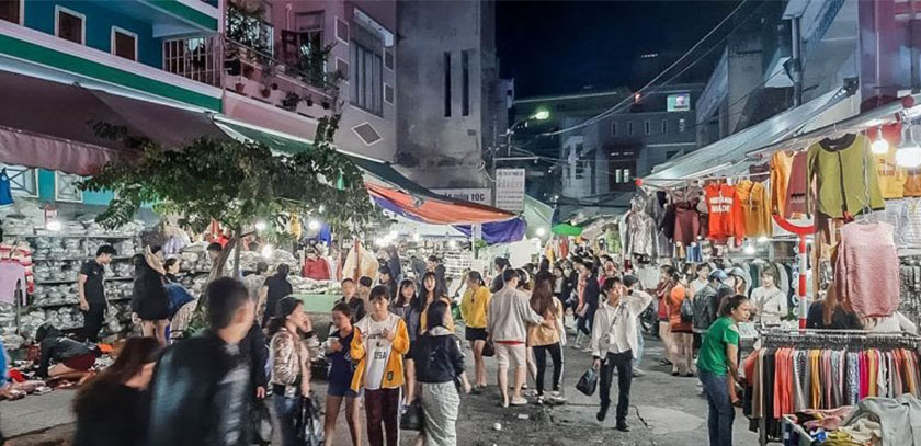 Chợ đêm - Điểm đến thú vị nên đi vào buổi tối ở Đà Nẵng