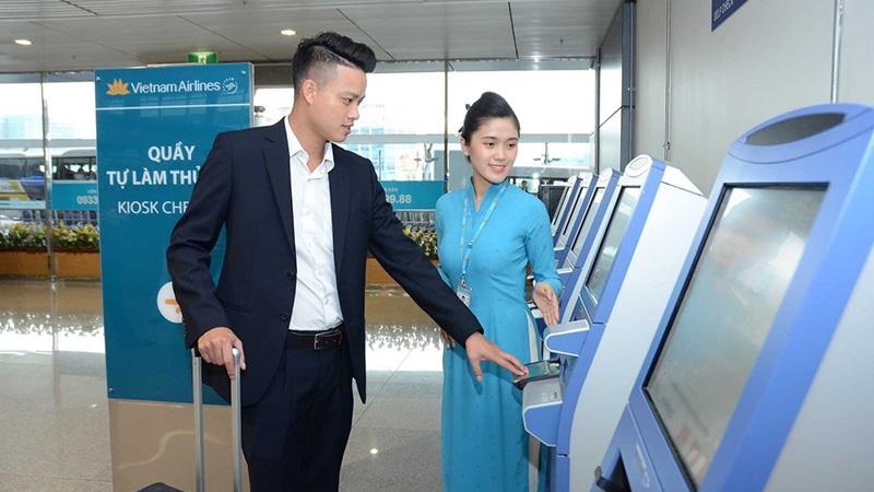 Kiosk check in Pacific Airlines sử dụng chung với Vietnam Airlines