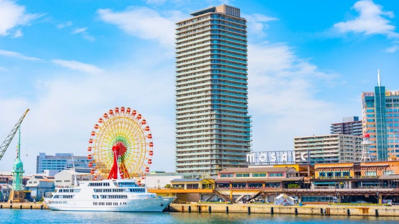 Harborland l&agrave; tổ hợp mua sắm, ẩm thực v&agrave; giải tr&iacute; sầm uất b&ecirc;n cảng Kobe