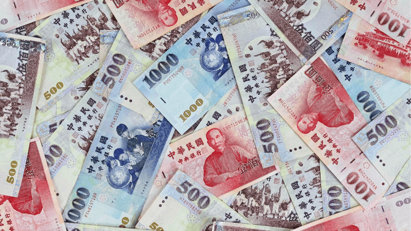 Tiền Đài Loan 100 đổi ra tiền Việt và những kinh nghiệm khi đổi tiền