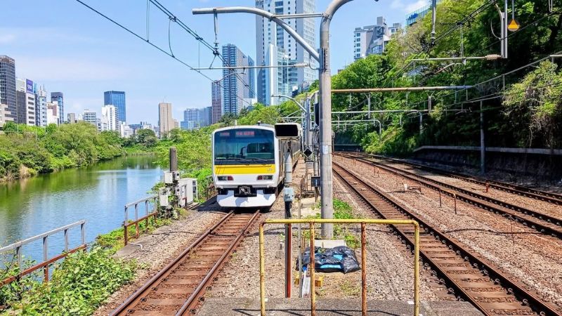 Trải nghiệm JR Sobu Rapid Line đi Chiba