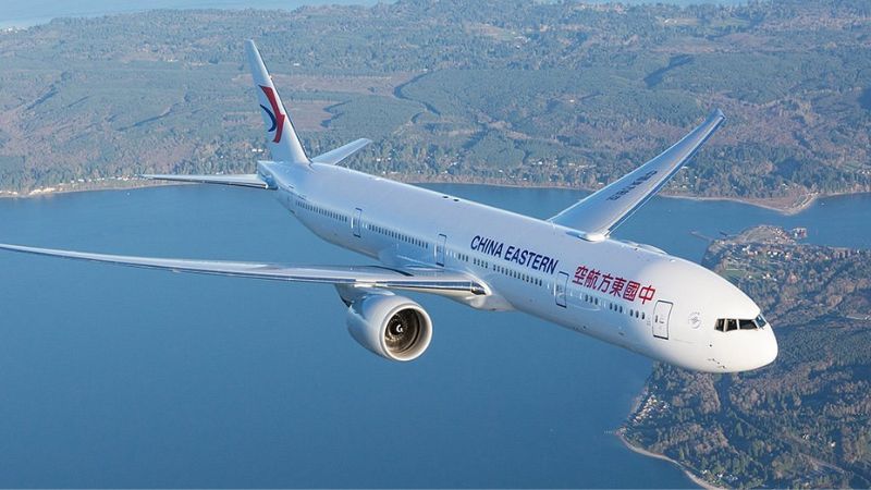 Máy bay là phương tiện chính từ Việt Nam - Thượng Hải