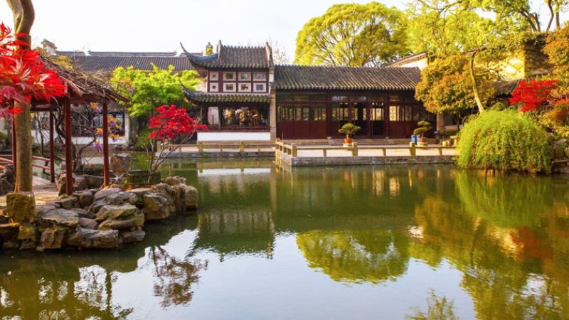 Phong cảnh thơ mộng tại hồ Nguyệt Nha