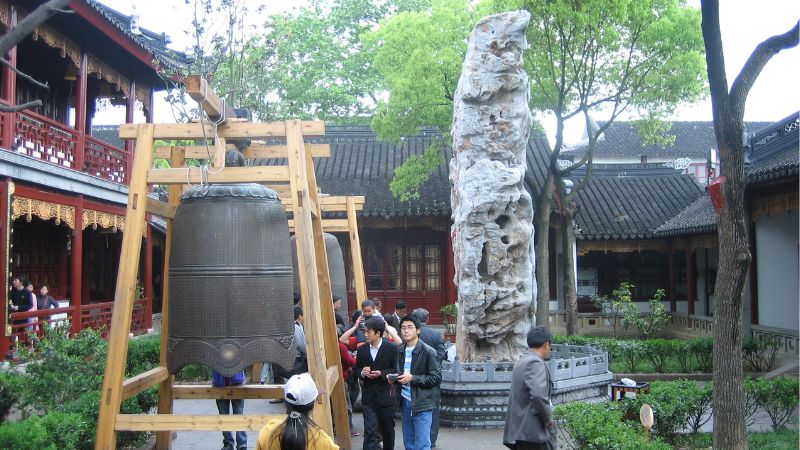 Tháp chuông tại Hàn Sơn Tự