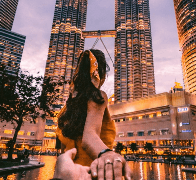 Check-in tại tòa tháp đôi Petronas