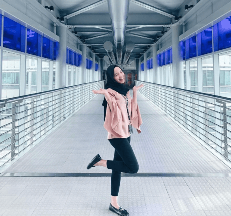 Trải nghiệm qua cầu kính Skybridge