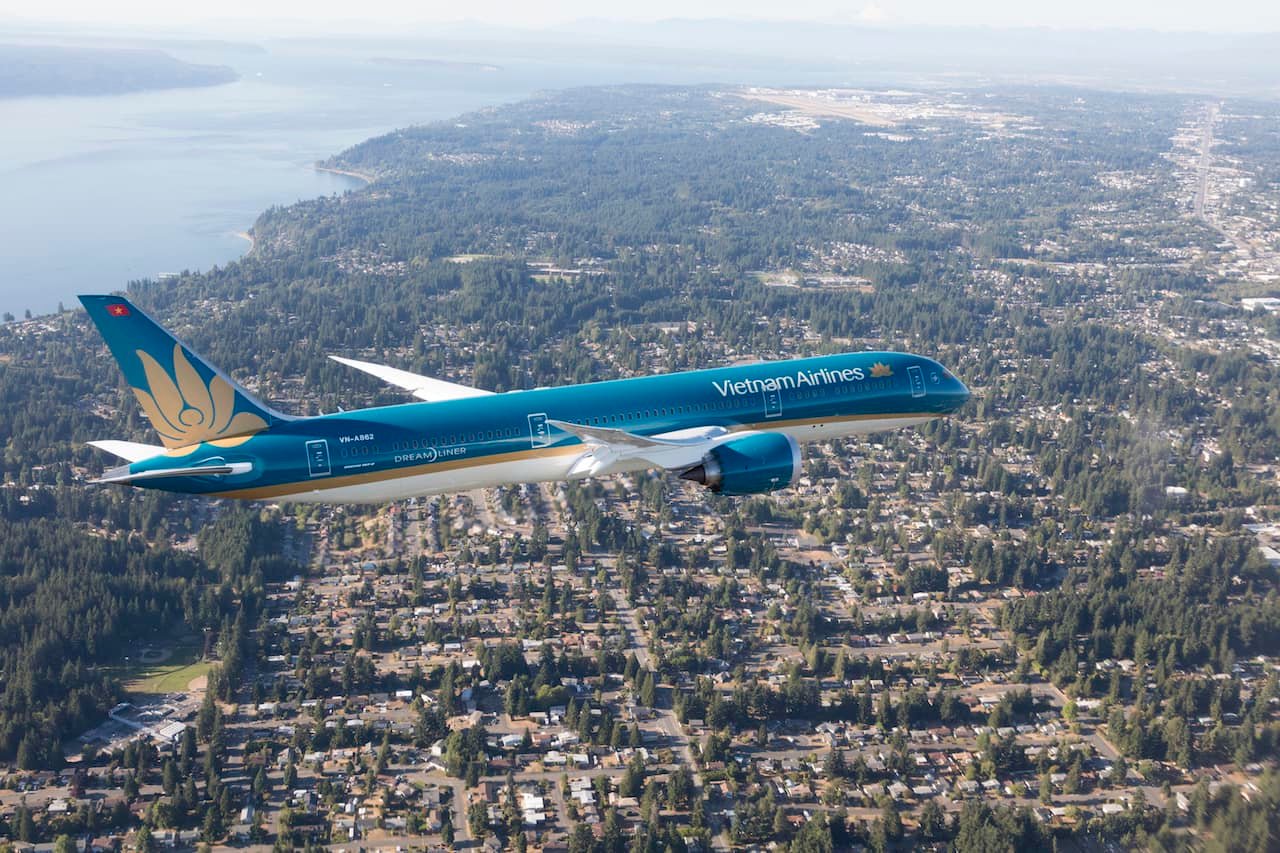 Cùng Vietnam Airlines Trải Nghiệm Siêu Máy Bay Thân Rộng Boring 787 Tới Singapore