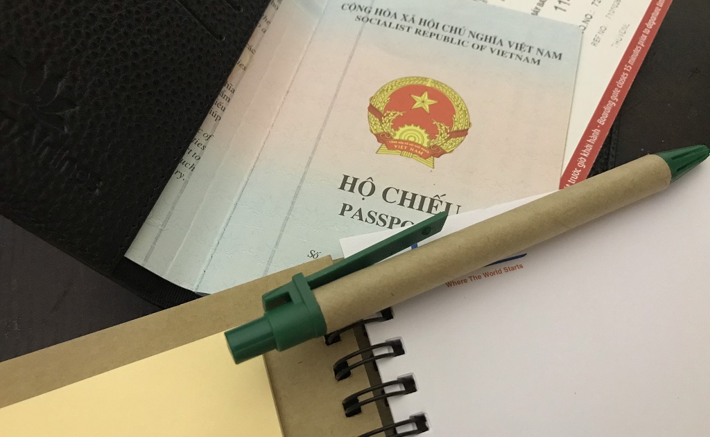 Chuẩn bị đồ đi du lịch Đà Nẵng trước hết cần lên lịch trình và sắp xếp giấy tờ
