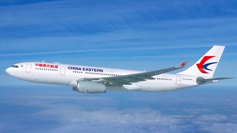 Máy bay là phương tiện nhanh nhất để di chuyển tới Hàng Châu