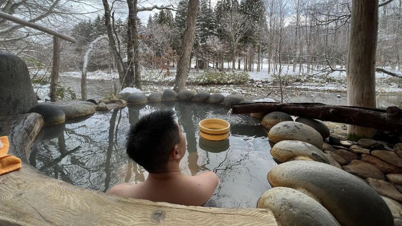 Trải nghiệm tắm onsen tại Hokkaido