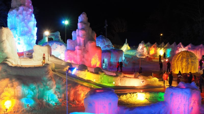 Lễ hội tuyết Sapporo vào mùa đông