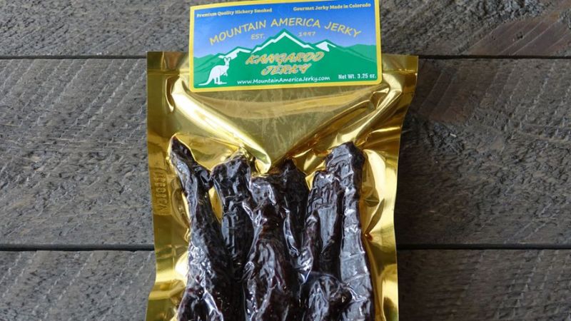 Mua Kangaroo Jerky làm quà - Chi phí đi du lịch Úc