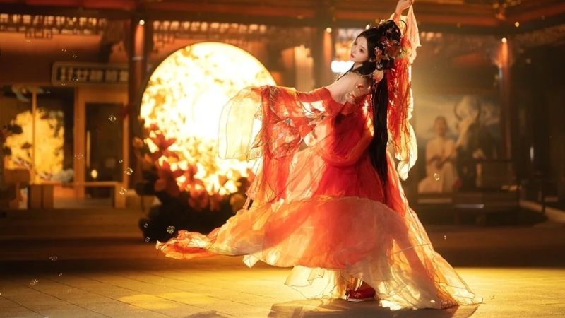 H&oacute;a mỹ nữ cổ trang tại Dự Vi&ecirc;n