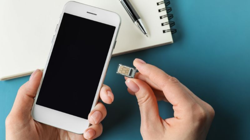 Hướng dẫn lắp sim Đài Loan vào điện thoại