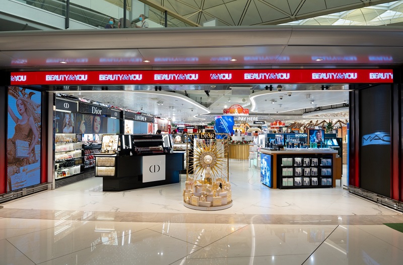 Mỹ phẩm mua tại Duty Free được mang lên máy bay