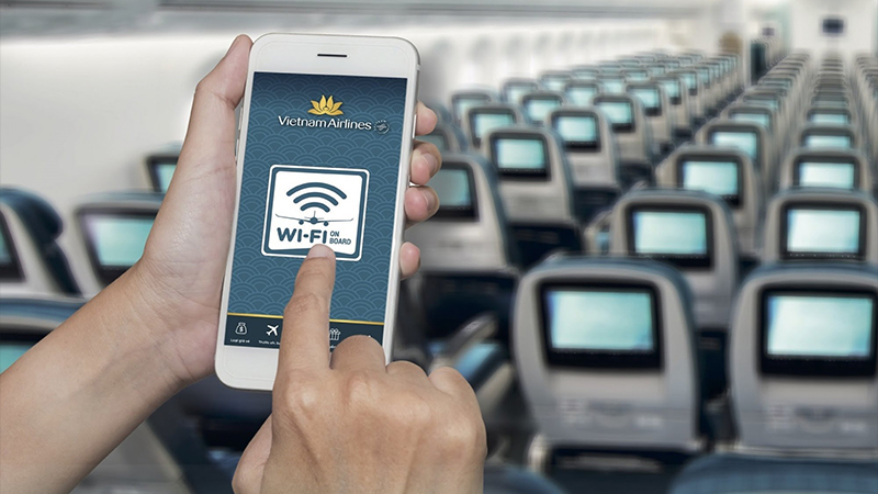 Hành khách có thể sử dụng điện thoại khi máy bay đã ổn định