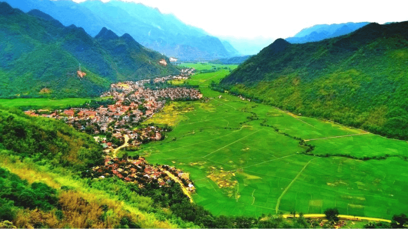 Vẻ đẹp yên bình của Hòa Bình
