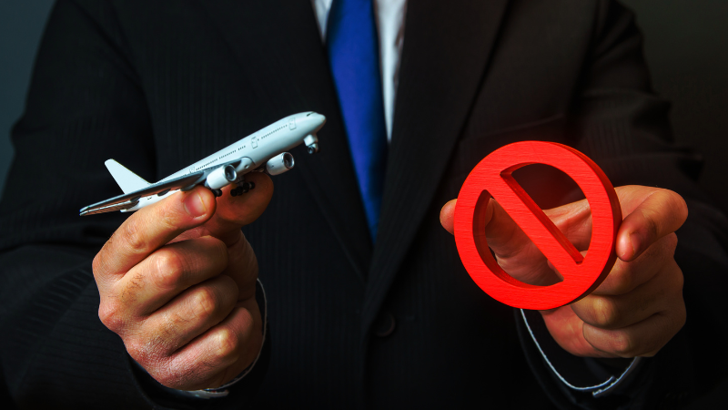 Vật phẩm bị cấm mang lên máy bay Vietjet Air
