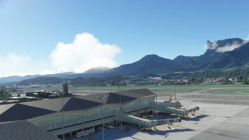 S&acirc;n bay Trương Gia Giới rất gần trung t&acirc;m