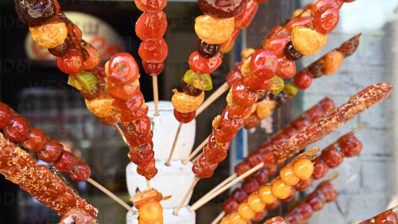 Kẹo hồ lô - món ăn vặt hấp dẫn ở thủ đô Trung Quốc
