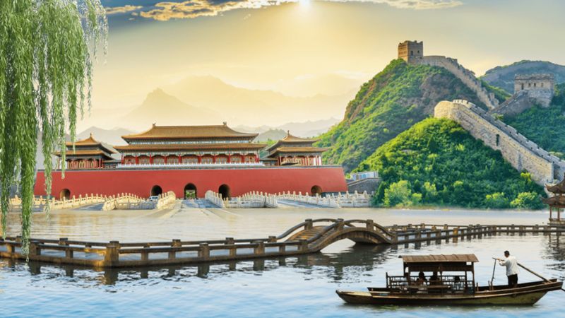 Nên mua vé trước ở các điểm du lịch nổi tiếng