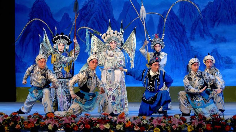Xem Kinh kịch để tìm hiểu về văn hóa nghệ thuật Trung Hoa
