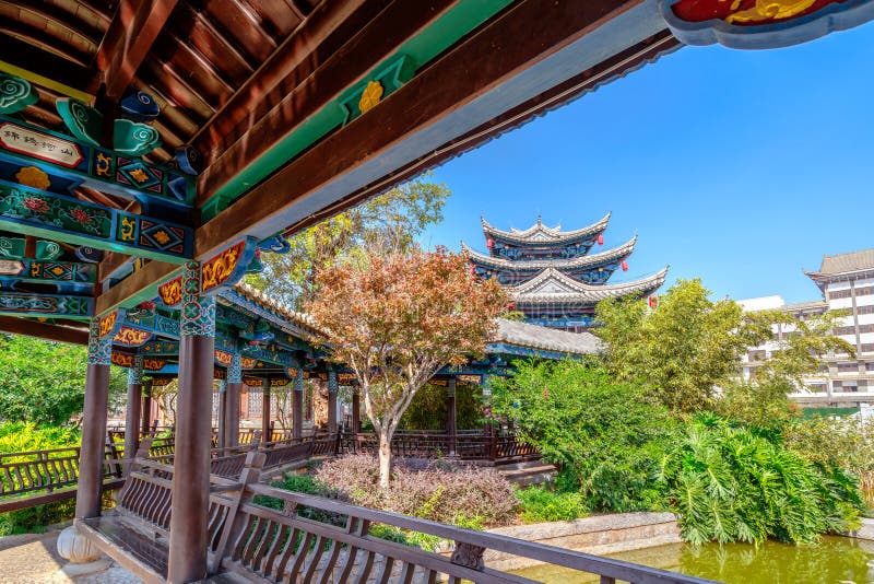 Chu Gia Hoa Vi&ecirc;n với những lớp cắt lịch sử v&agrave; kiến tr&uacute;c ấn tượng