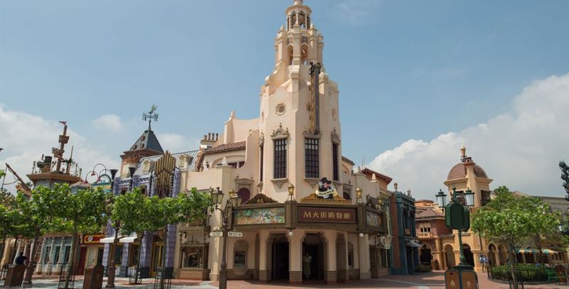 Đại lộ Mickey - phân khu siêu nhiều góc check in xịn sò