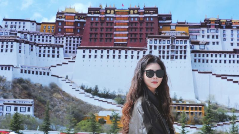 Du lịch Lhasa mùa xuân thời tiết dễ chịu