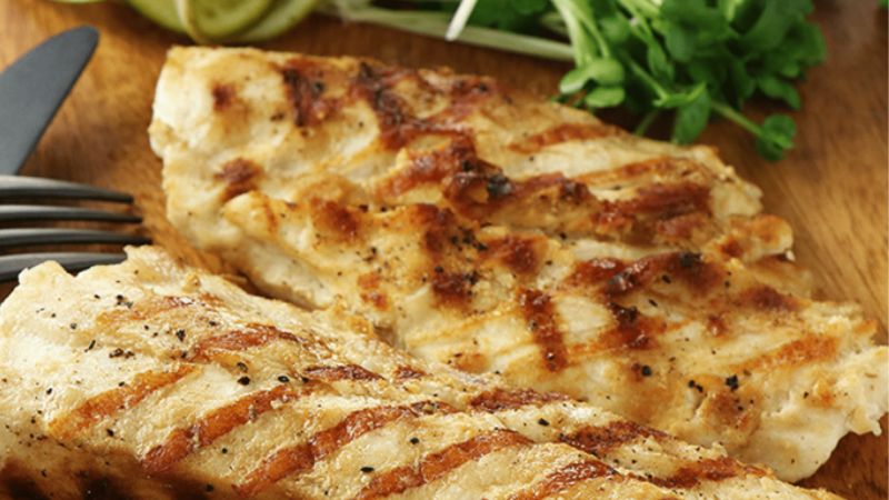 Thực khách yêu thích thịt cá sấu nướng - Đặc sản trong ẩm thực Úc