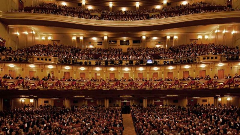 Thưởng thức những màn biểu diễn nghệ thuật độc đáo tại Nhà hát Con Sò của Úc