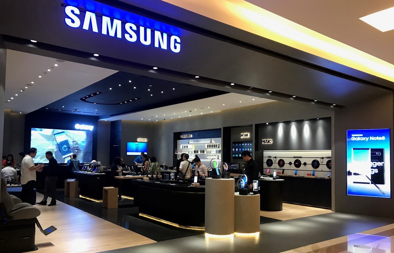 Cửa hàng Samsung Siam Paragon Thái Lan