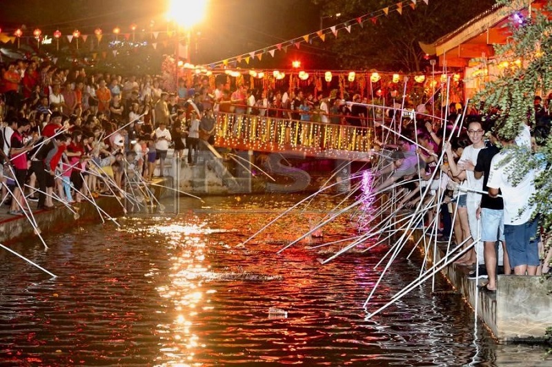 Tổ chức lễ hội Chap Goh Mei với nhiều hoạt động văn hoá đặc sắc dịp tết Malaysia