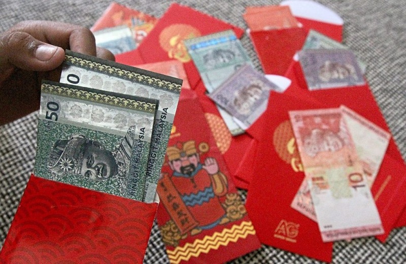 Tục lệ lì xì đầu năm mới ở Tết Malaysia 
