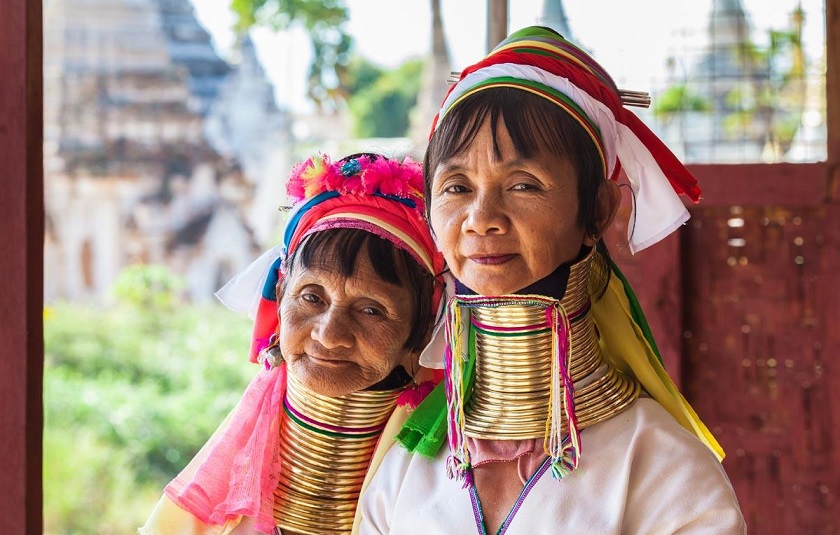 Ngôi làng cổ dài độc đáo tại Chiang Mai Thái Lan