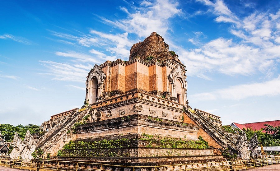 Chùa Wat Chedi Luang có kiến trúc độc đáo