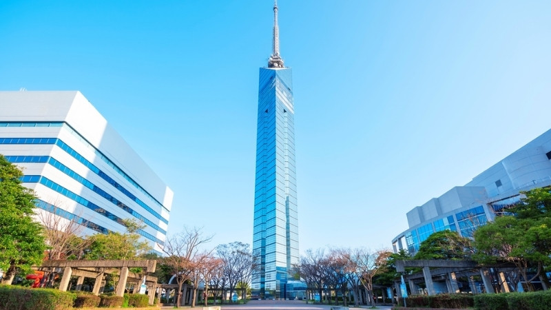 Fukuoka Tower l&agrave; biểu tượng hiện đại của th&agrave;nh phố