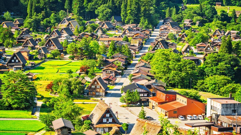 Shirakawago được UNESCO c&ocirc;ng nhận l&agrave; Di sản Văn h&oacute;a Thế giới