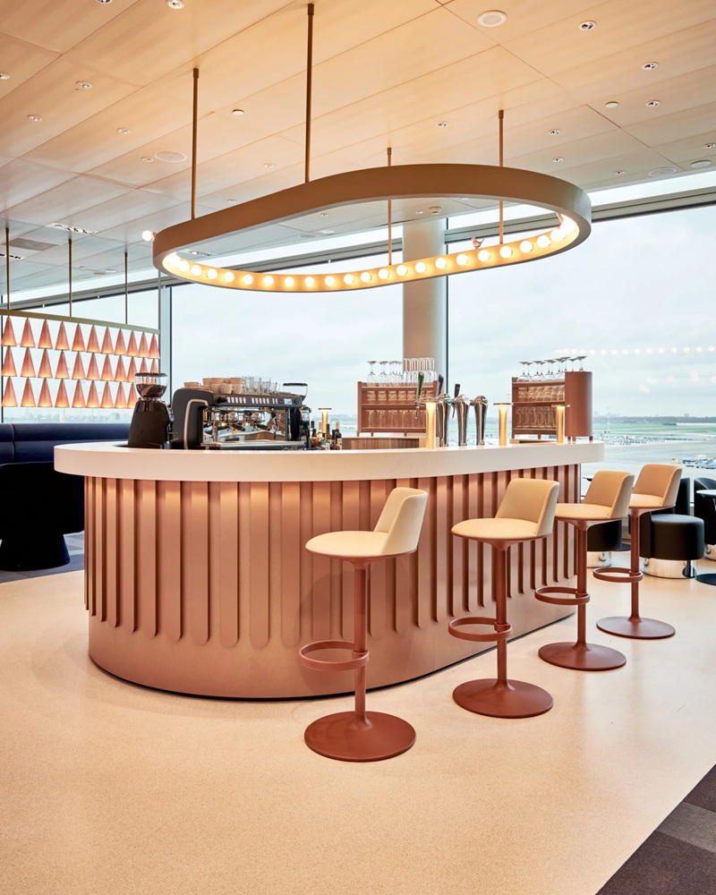 Phòng chờ Oneworld tại sân bay Amsterdam