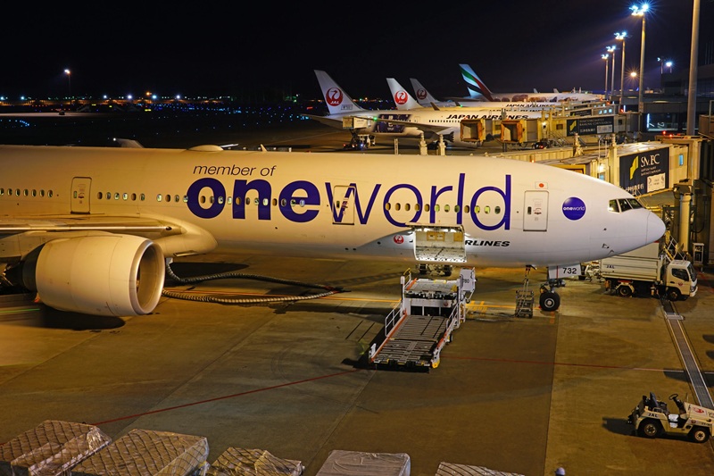 Tích dặm/ điểm khi bay hãng hàng không thuộc Oneworld