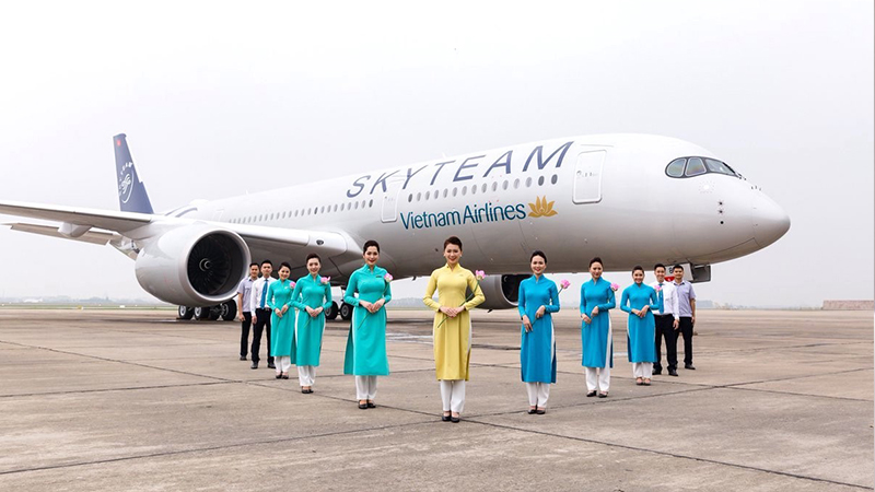Cận cảnh các máy bay Skyteam livery của Vietnam Airlines  YouTube