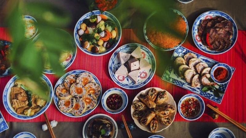 Mâm cúng gia tiên ngày Rằm tháng Giêng