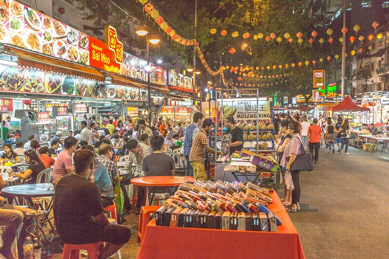 Jalan Alor là địa điểm mua sắm nổi tiếng ở Malaysia