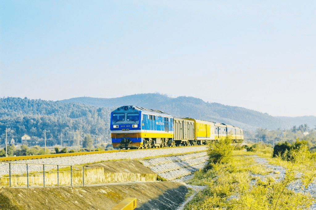 Đường sắt Hà Nội - Quy Nhơn