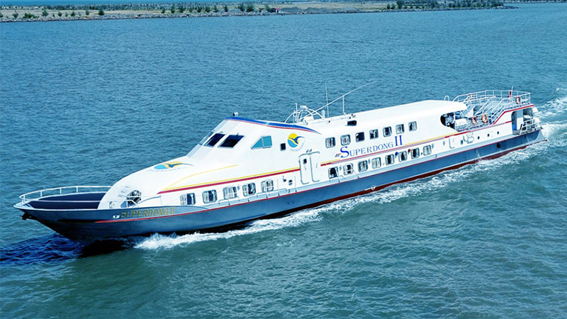 Tàu cao tốc đi Côn Đảo